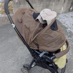 combi 　ベビーカーの画像
