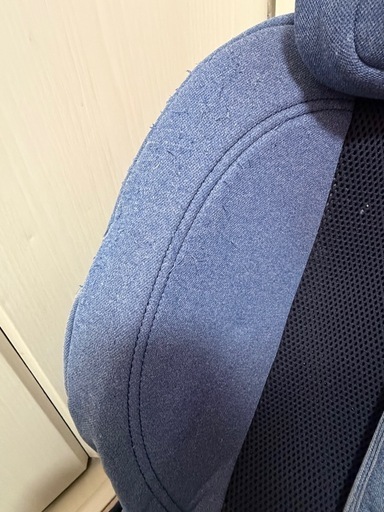 エールべべ　ジュニアシート（デニム色)