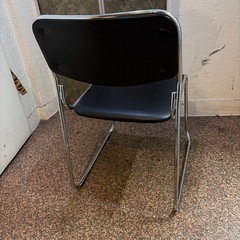 【無料】スタッキングチェア 椅子  5脚セットの画像
