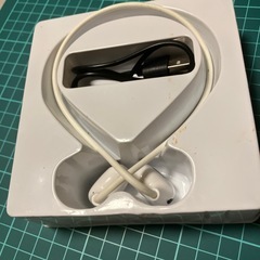 空気伝導式イヤホン耳を塞がないイヤホンの画像