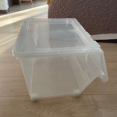 前面が開くフタ付きの収納ボックス・ケースの画像