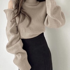 レディース　肩出しニット　フリーサイズ
の画像
