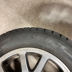 2024年新品購入したスタッドレスタイヤ4本ホイールセット 215/60R16 95Qの画像