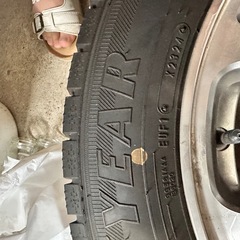 2024年新品購入したスタッドレスタイヤ4本ホイールセット 215/60R16 95Qの画像