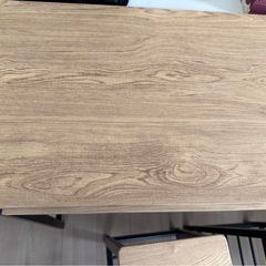 カウンターテーブル　椅子2脚付きの画像