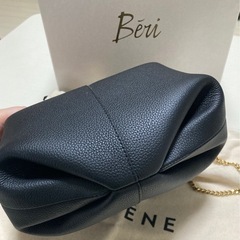 POLÈNE beriチェーン　バッグ　の画像