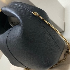 POLÈNE beriチェーン　バッグ　の画像