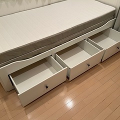 IKEA. ベッド
の画像