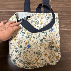 ハンドメイドのバッグの画像