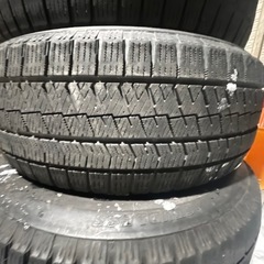 215/60/16 2017年製 
ブリジストン VRX2  の画像