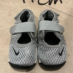 ベビー　靴の画像