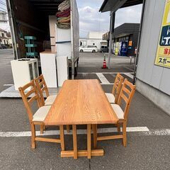 ニトリ ダイニングテーブル、イケア チェア 5点セットの画像
