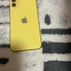 週末限定日曜日まで　
iPhone11    ゴールド128GBの画像