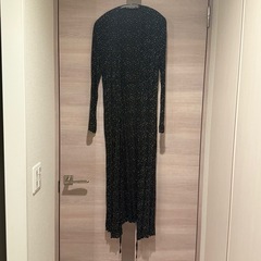 UNIQLO×イネスコラボ　星柄レーヨンプリントカシュクールワンピースの画像