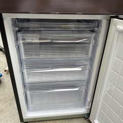 77⭐️2023年製★シャープ　冷蔵庫　ブラウン　大型　2ドア　280Lの画像