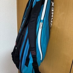 YONEX ラケットバッグ リュック型 2気室 ブラック×ブルーの画像