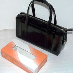 配達先決定🚚　無料配達します🚚アニエス・べー💖エナメルハンドバッグ💖の画像