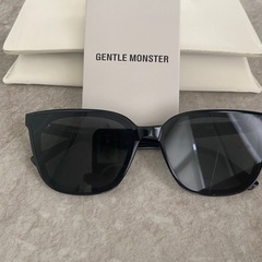 GENTLE MONSTER （ジェントルモンスター）  TAM サングラス ブラックの画像
