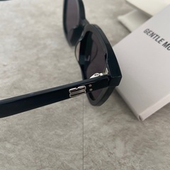 GENTLE MONSTER （ジェントルモンスター）  TAM サングラス ブラックの画像