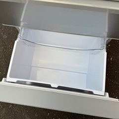 82⭐️2021年製★アクア　冷蔵庫　シルバー　大型　4ドア　355Lの画像