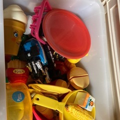 子供の玩具セットの画像