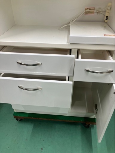 大阪引取限定　FRIA-90KB-WH 食器棚 ホワイト 大阪引取限定 FRIA-90KB-WH 食器棚 ホワイト