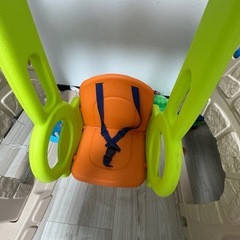 ブランコ、滑り台の画像