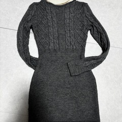 ニットワンピース 襟付き リボン グレー 長袖 ミニ丈の画像