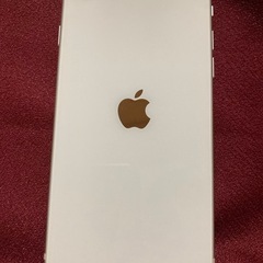 ❤️超美品‼️iPhone SE2‼️バッテリー100%❤️の画像
