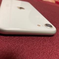 ❤️超美品‼️iPhone SE2‼️バッテリー100%❤️の画像