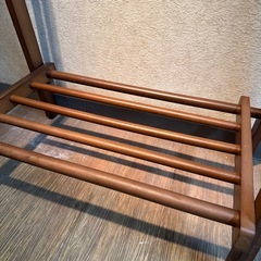 木製ハンガーラックの画像