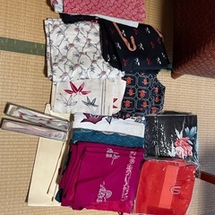 着物、小物、たくさんありますの画像
