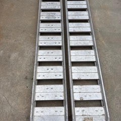 アルミブリッジ,長さ180 X幅25 X500キロの画像