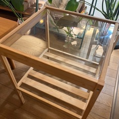 IKEAサイドテーブル　ネスナの画像