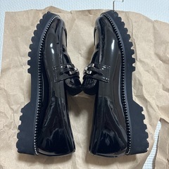 厚底ビットローファー artemis by DIANA エナメル 黒 ブラック ダイアナ ローファー オフィスカジュアルの画像