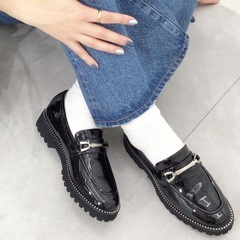 厚底ビットローファー artemis by DIANA エナメル 黒 ブラック ダイアナ ローファー オフィスカジュアルの画像