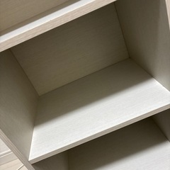 白色のカラーボックスの画像