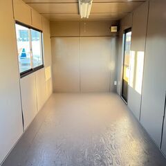 【三重】① 4坪ハウス　(土日引き取り可)　エアコン　8畳　コンテナハウス　ユニット　トレーラー　大型　事務所　倉庫　物置　【配送可】の画像
