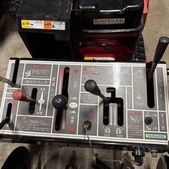 ③ヤナセ 中古除雪機　810HSTⅡ ゴムクローラ新品　整備済みの画像