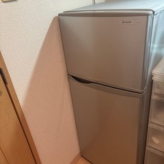 冷蔵庫　　　シャープの画像