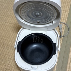 シャープ炊飯器 KS-CF05Bの画像
