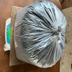 籾殻薫炭　２０リットルの画像
