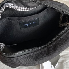 ショルダーバッグ 黒 ナイロン BLACKの画像