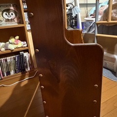 アンティーク風収納できるベンチの画像