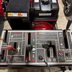 ②ヤナセ　中古除雪機　810HST Ⅱ ゴムクローラ新品　整備済みの画像