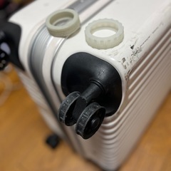 【
どうせ捨てるだけですので…】スーツケース大サイズの画像