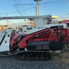 三菱コンバインの画像