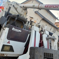 三菱コンバインの画像