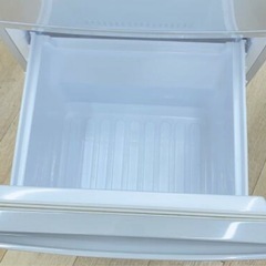 (送料無料) 2020年 極美品 冷蔵庫 137L 霜取り不要 どっちもヒンジ SHARP ⑤の画像