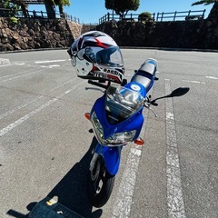 CBR125Rバイクの画像